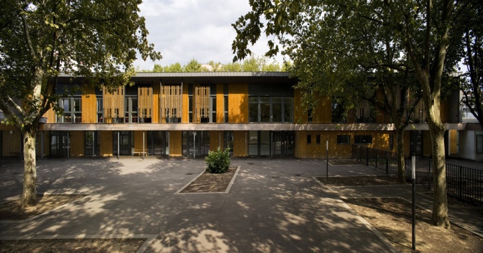 groupe scolaire les géraniums - lyon 9°(69)
Cliquez sur l'image pour plus d'information